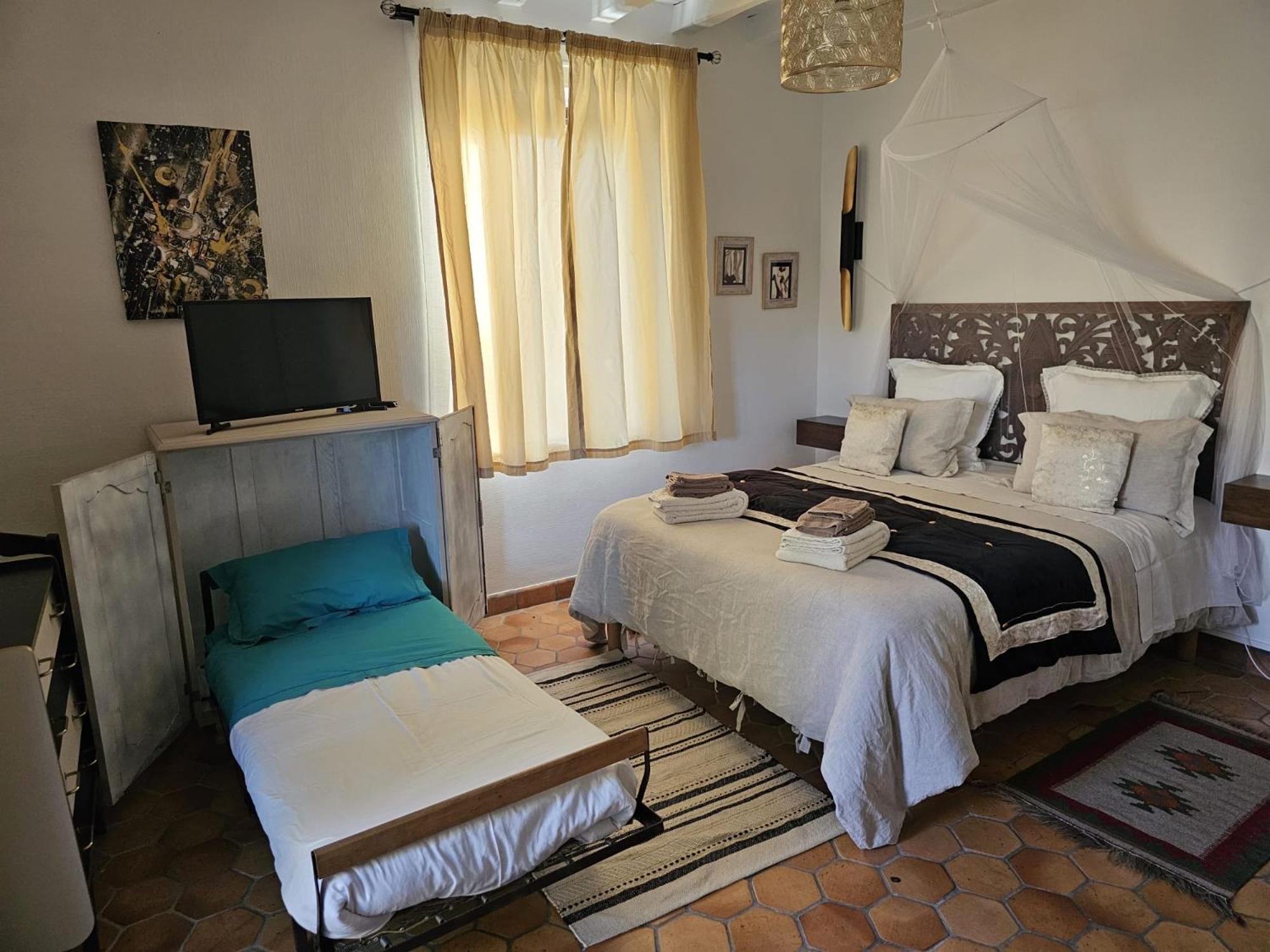 Chambre D'Hotes Les Roches Corme-Royal ภายนอก รูปภาพ